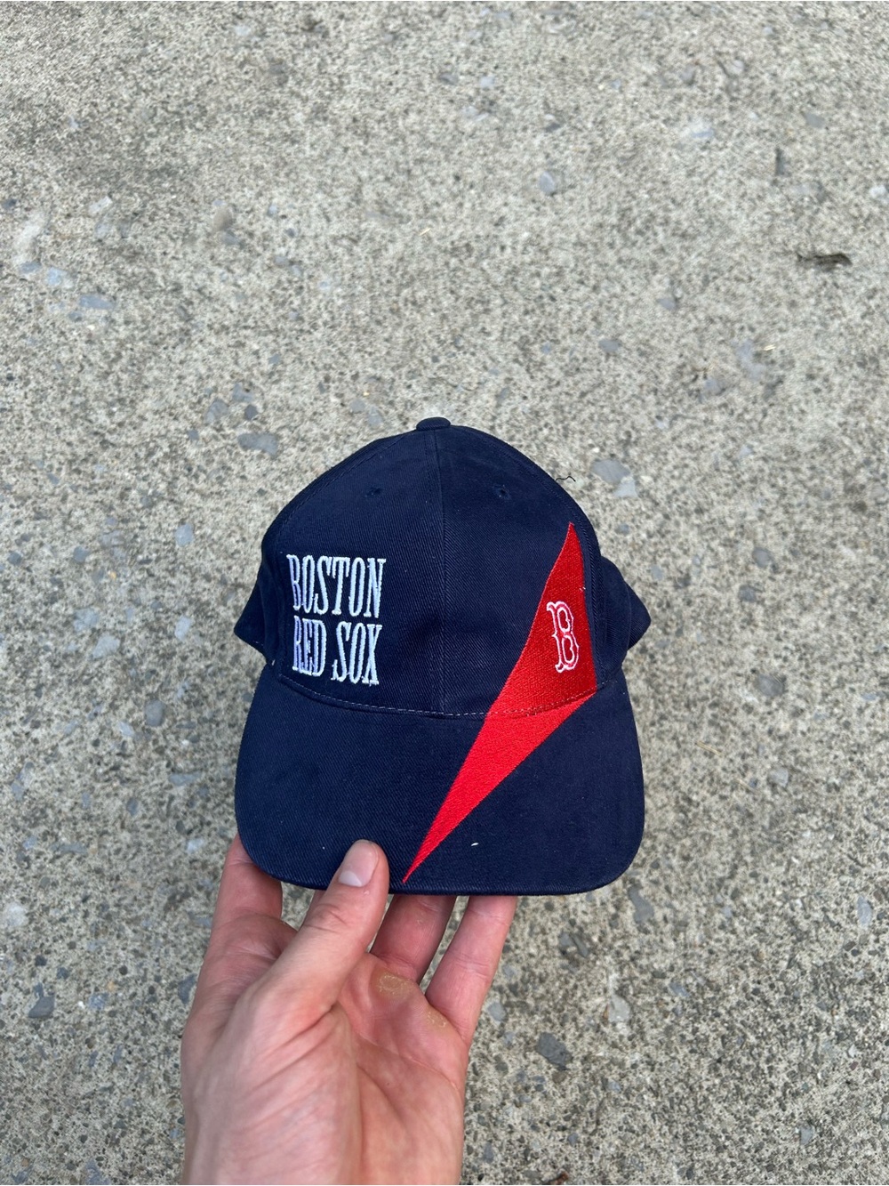 90’s vintage Boston RedSox hat
